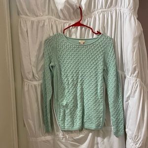 Hello, this is a turquoise shirt!